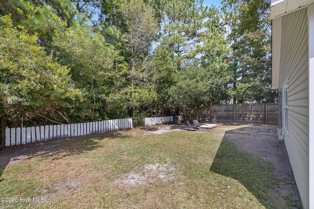 2731 Country Club Drive, Hampstead, NC 28443