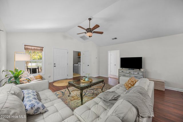 2731 Country Club Drive, Hampstead, NC 28443