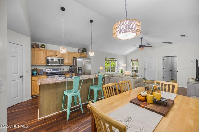 2731 Country Club Drive, Hampstead, NC 28443