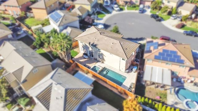 2042 Hamstead Ct, Vacaville, CA 95687