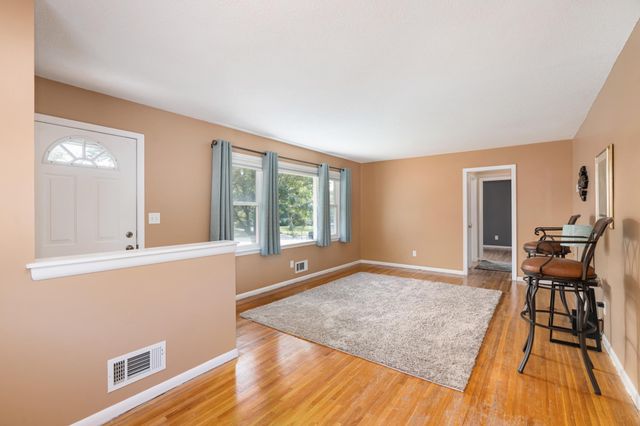 655 57th Avenue NE, Fridley, MN 55432