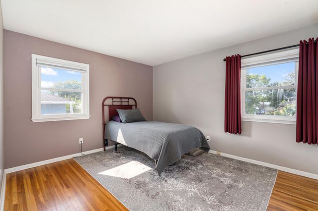 655 57th Avenue NE, Fridley, MN 55432