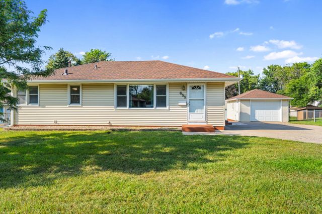 655 57th Avenue NE, Fridley, MN 55432