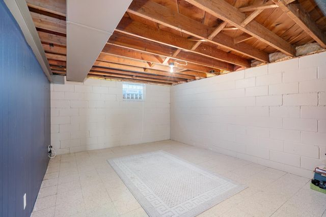 655 57th Avenue NE, Fridley, MN 55432