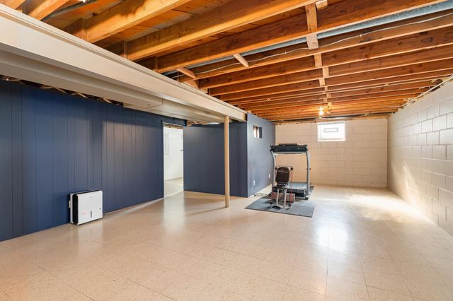 655 57th Avenue NE, Fridley, MN 55432