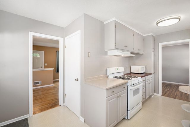 655 57th Avenue NE, Fridley, MN 55432