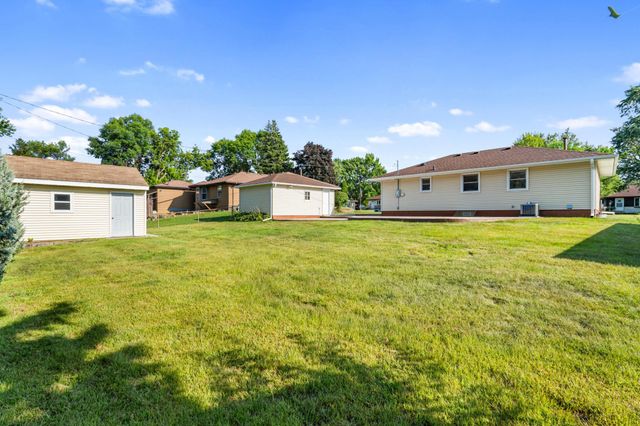 655 57th Avenue NE, Fridley, MN 55432