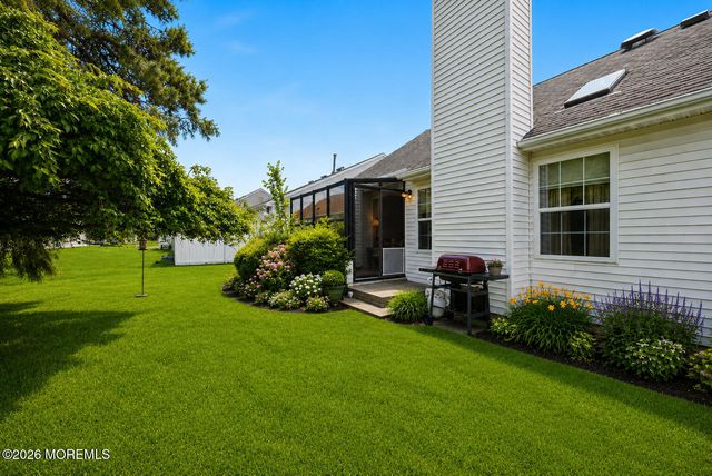 50 Stockport Drive, Toms River, NJ 08757