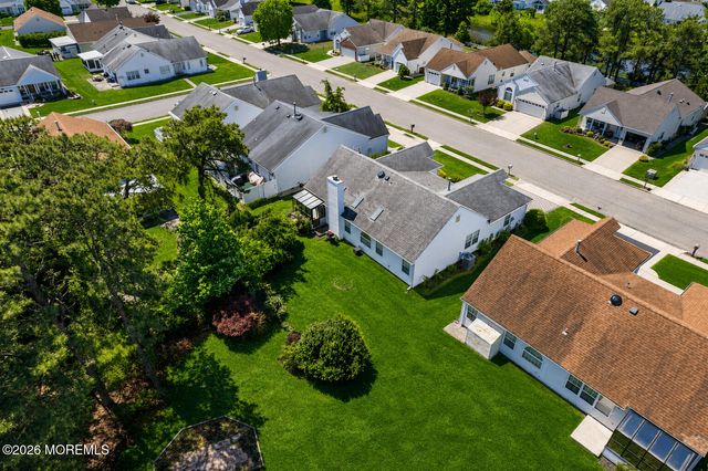 50 Stockport Drive, Toms River, NJ 08757
