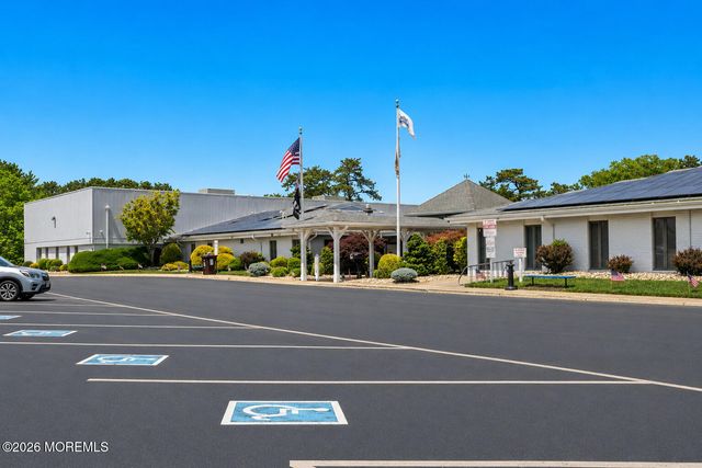 50 Stockport Drive, Toms River, NJ 08757
