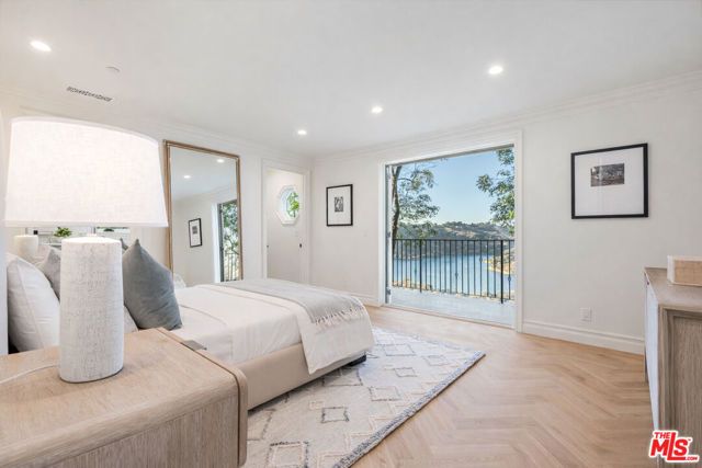 1900 Bel Air Road, Los Angeles, CA 90077