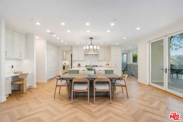 1900 Bel Air Road, Los Angeles, CA 90077