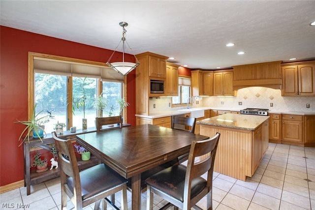 3815 W Sweet Briar Drive, Medina, OH 44256