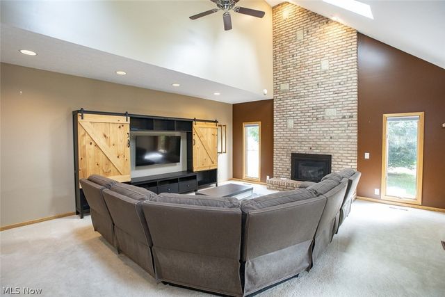 3815 W Sweet Briar Drive, Medina, OH 44256