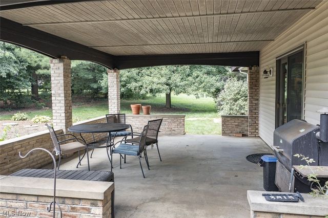3815 W Sweet Briar Drive, Medina, OH 44256