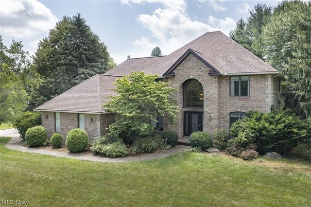 3815 W Sweet Briar Drive, Medina, OH 44256