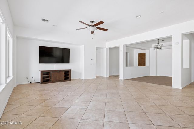 372 W ASTER Drive, Chandler, AZ 85248