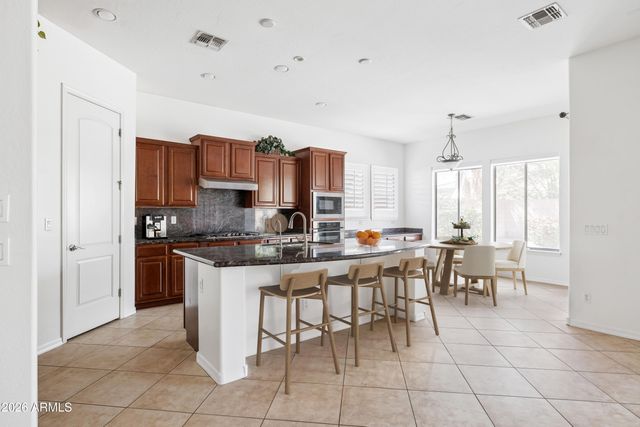 372 W ASTER Drive, Chandler, AZ 85248