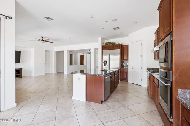 372 W ASTER Drive, Chandler, AZ 85248