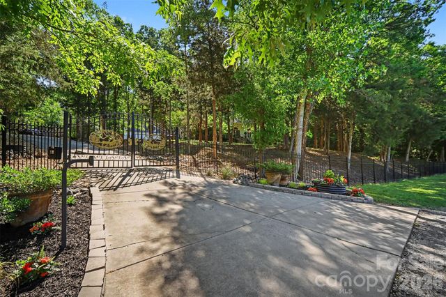 9701 Deer Run Road, Waxhaw, NC 28173