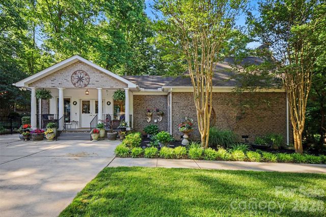 9701 Deer Run Road, Waxhaw, NC 28173