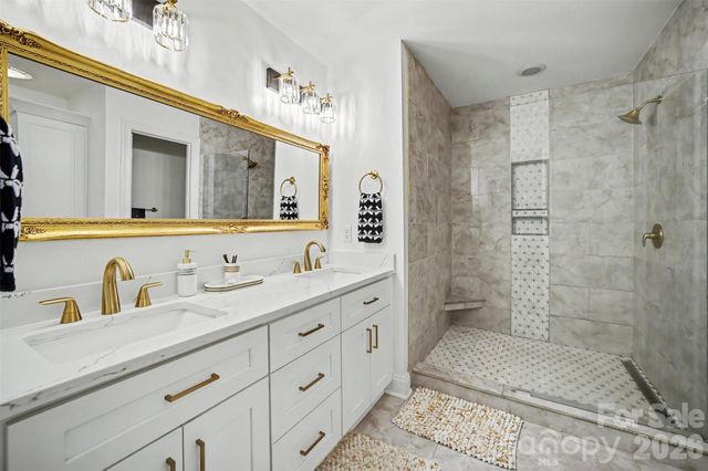 9701 Deer Run Road, Waxhaw, NC 28173