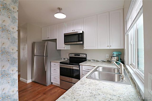 410 Woodland Hill Court, Manchester, MO 63021