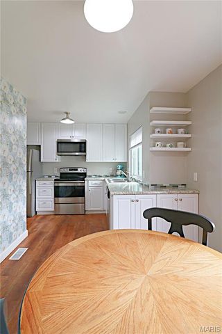 410 Woodland Hill Court, Manchester, MO 63021