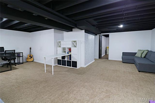 410 Woodland Hill Court, Manchester, MO 63021