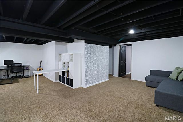 410 Woodland Hill Court, Manchester, MO 63021