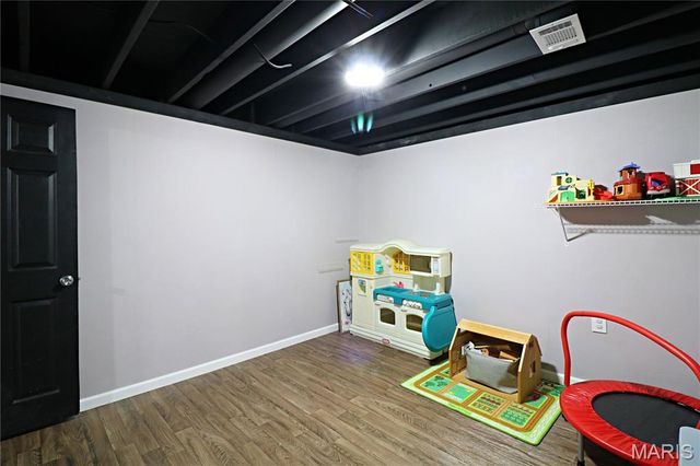 410 Woodland Hill Court, Manchester, MO 63021