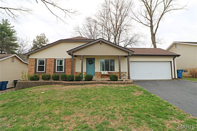 410 Woodland Hill Court, Manchester, MO 63021