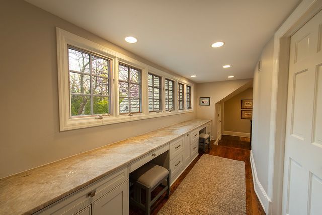 1200 Loch Lane, Lake Forest, IL 60045