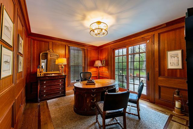 1200 Loch Lane, Lake Forest, IL 60045