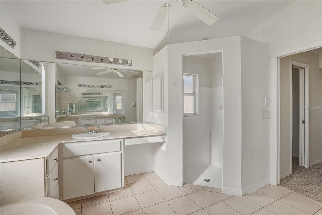 Image 12 of property listing at 122 VALDIVA STREET, Punta Gorda, FL 33983