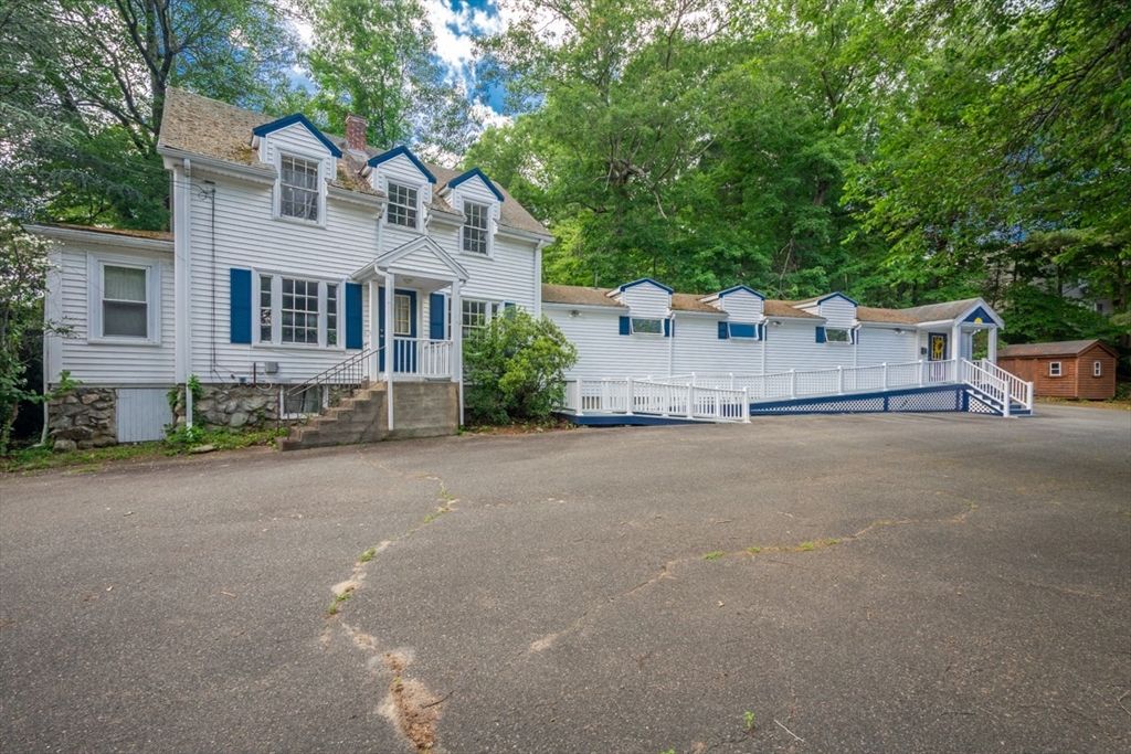 521 Walpole St, Norwood, MA 02062
