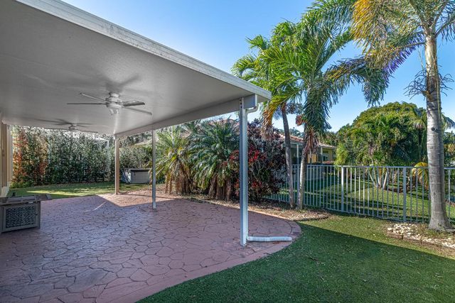 4819 NW 53rd Circle, Coconut Creek, FL 33073