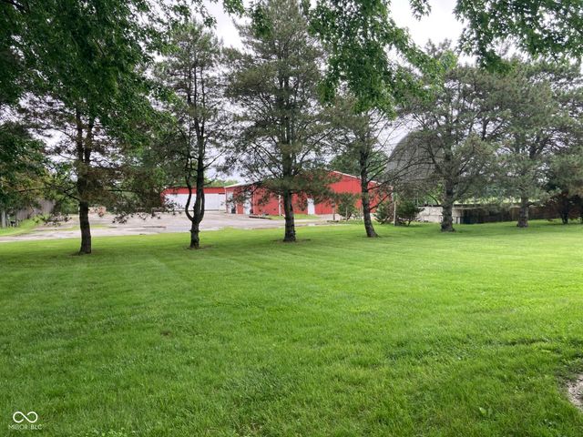 3073 N 800 W, Greenfield, IN 46140