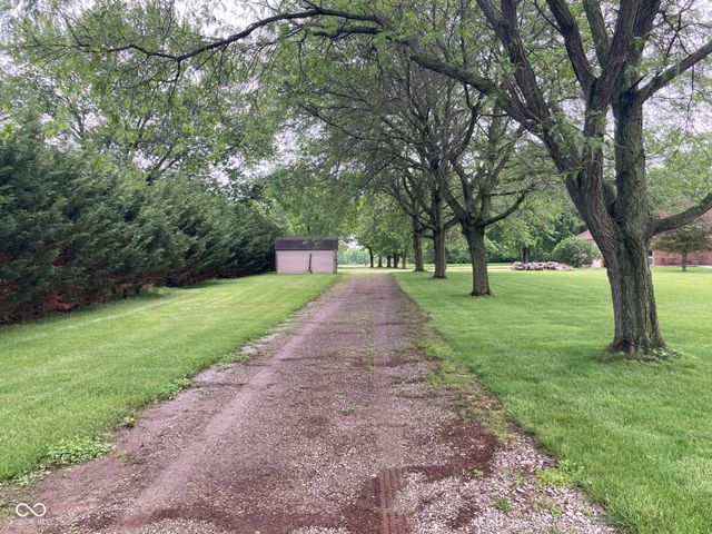 3073 N 800 W, Greenfield, IN 46140