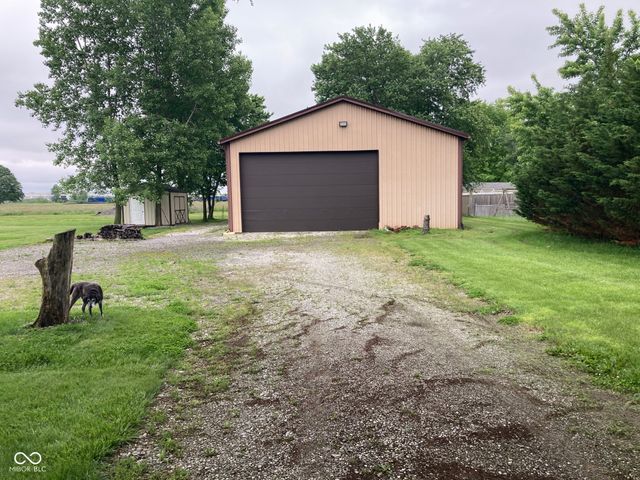 3073 N 800 W, Greenfield, IN 46140