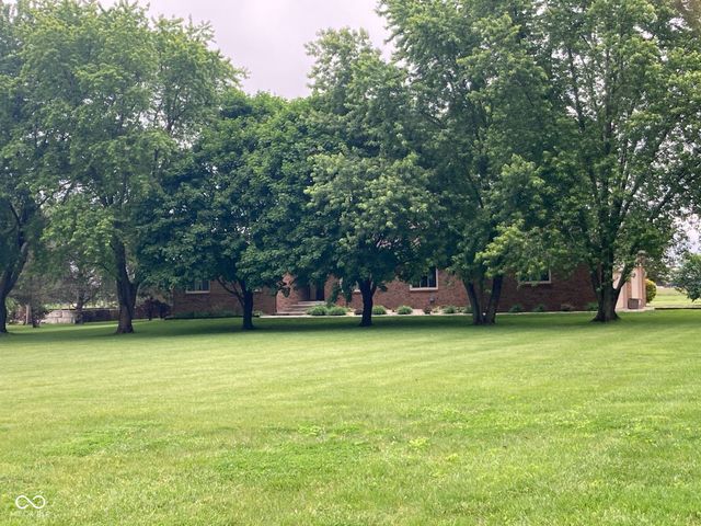 3073 N 800 W, Greenfield, IN 46140