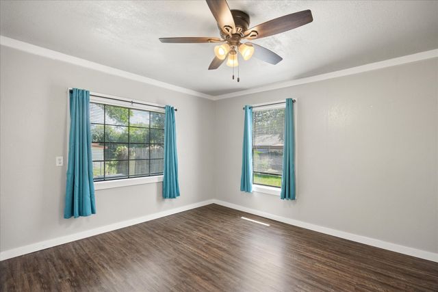 1120 N Chamberlain Street, Stephenville, TX 76401