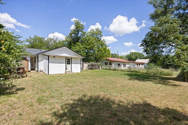 1120 N Chamberlain Street, Stephenville, TX 76401