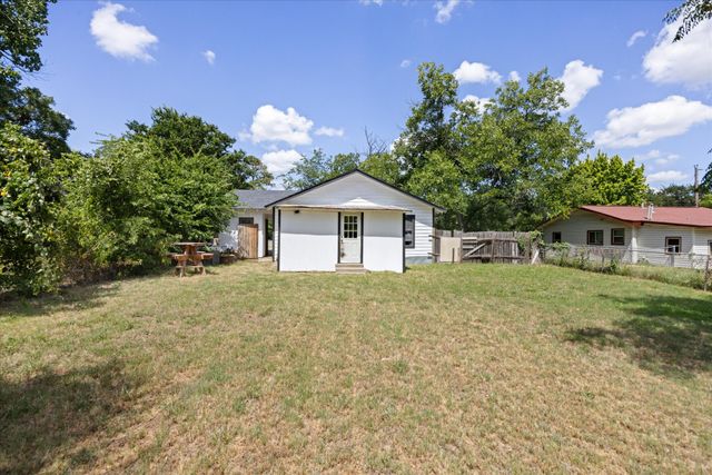 1120 N Chamberlain Street, Stephenville, TX 76401