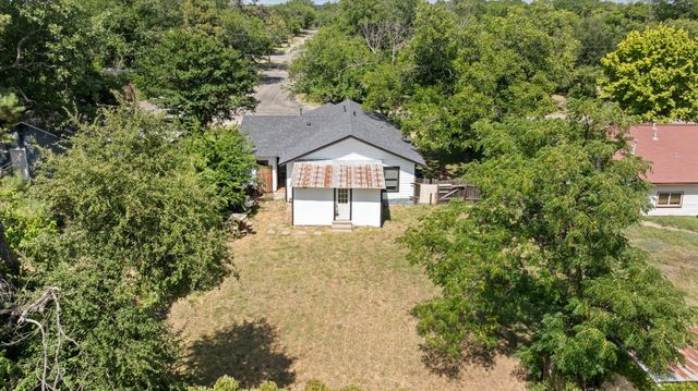 1120 N Chamberlain Street, Stephenville, TX 76401