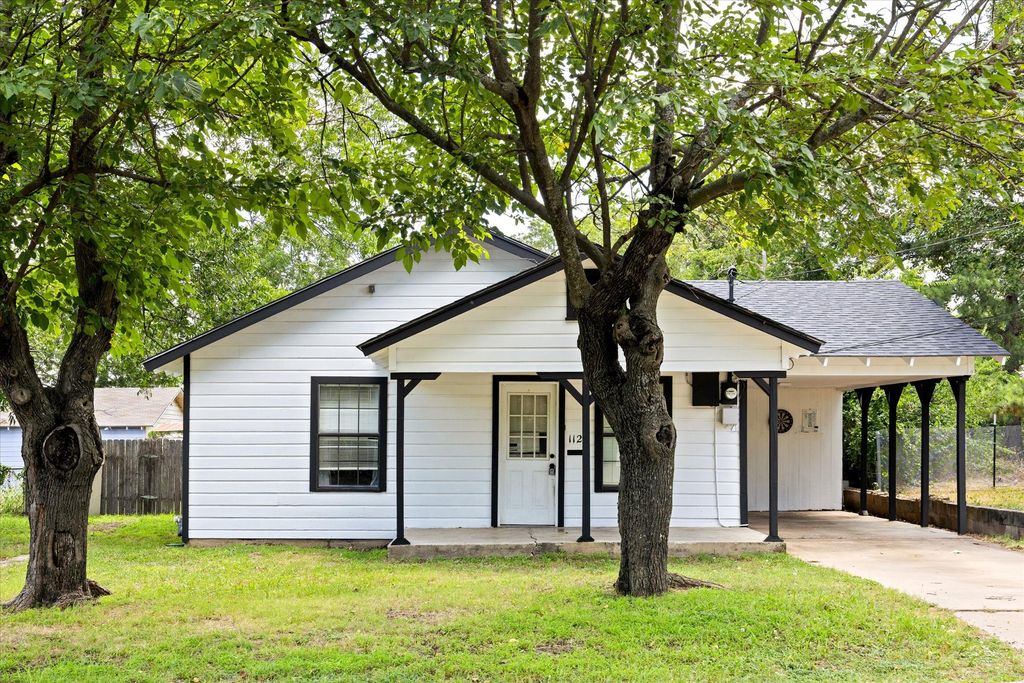 1120 N Chamberlain Street, Stephenville, TX 76401