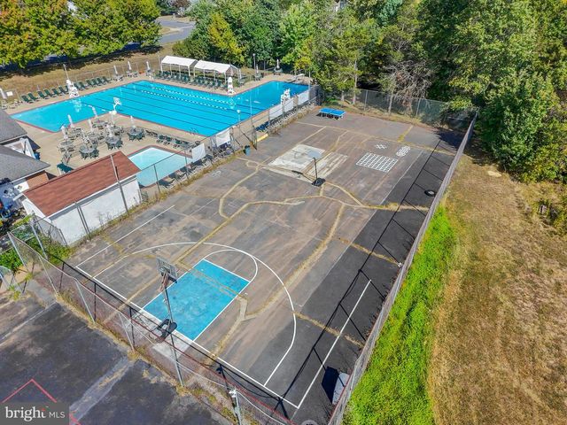 15205 BANNON HILL CT, Chantilly, VA 20151