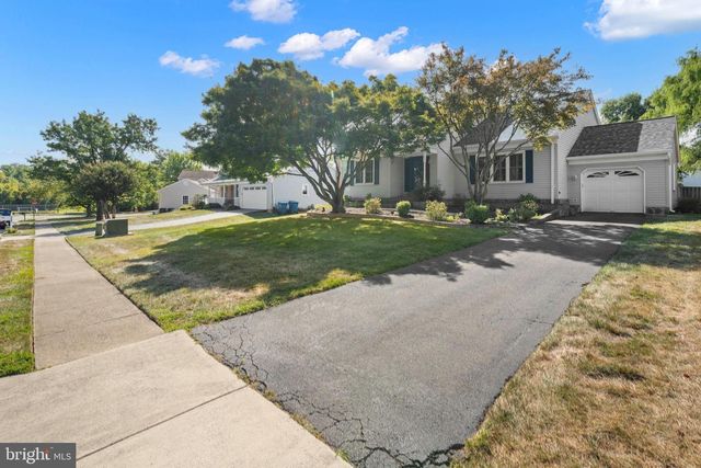 15205 BANNON HILL CT, Chantilly, VA 20151