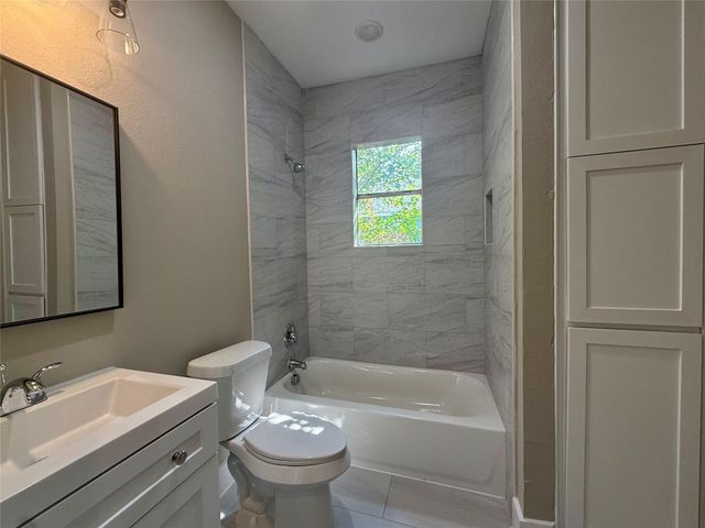 1816 Ryon Street, Houston, TX 77009