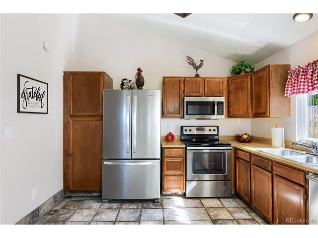 9876 W Friend Pl, Littleton, CO 80128